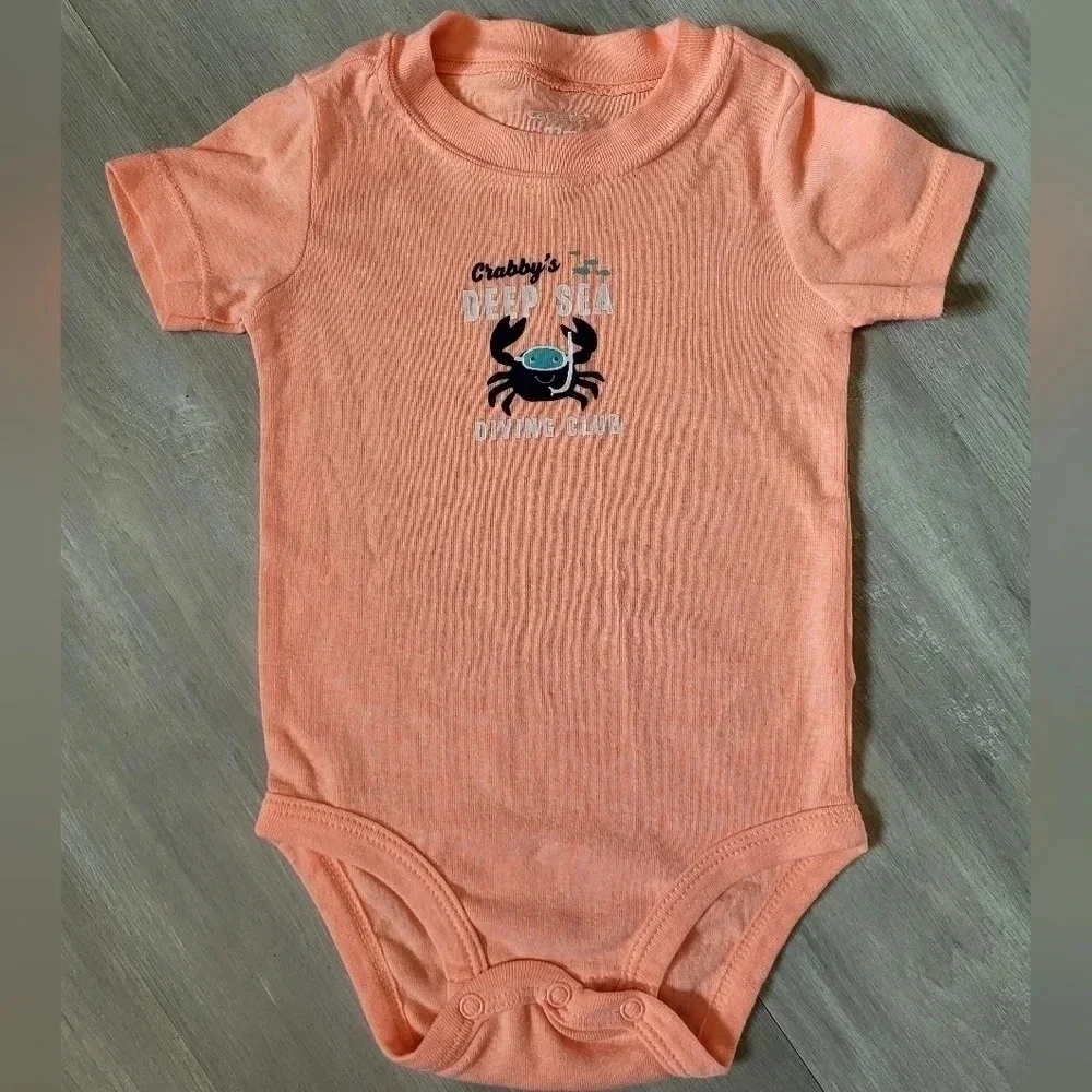 Carters Orange Short Sleeve Crab Onesie Size 12M‎